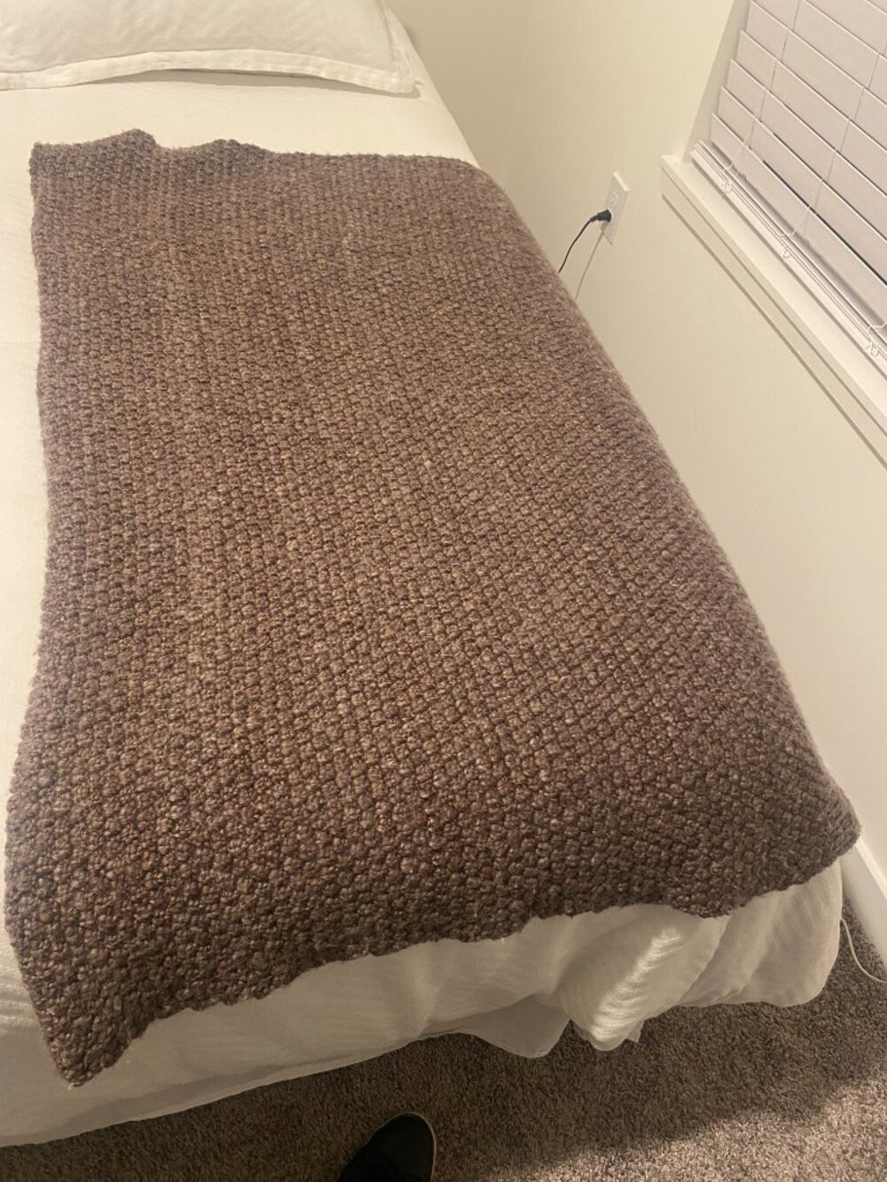 Wool Throw - Picture 2 of 2